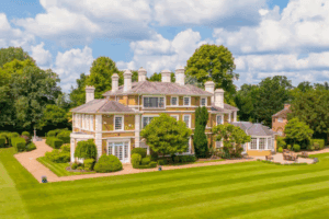 Country Estate Nr Windsor Middle Green